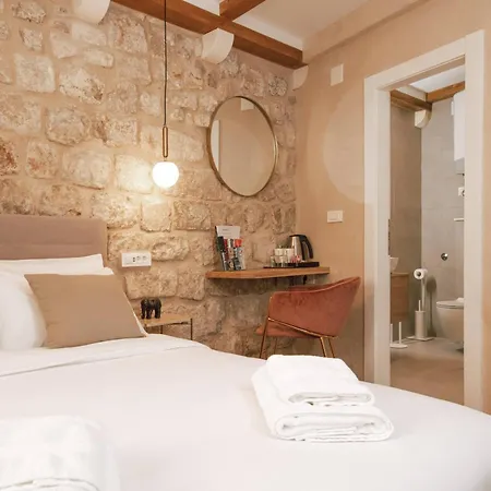 Mascheroni Luxury